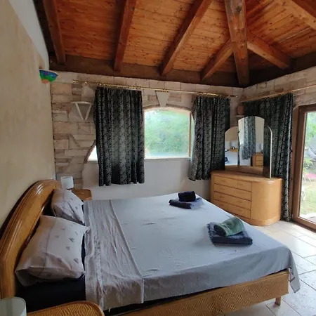 Haus Mit Pool In Der بيت للعطل